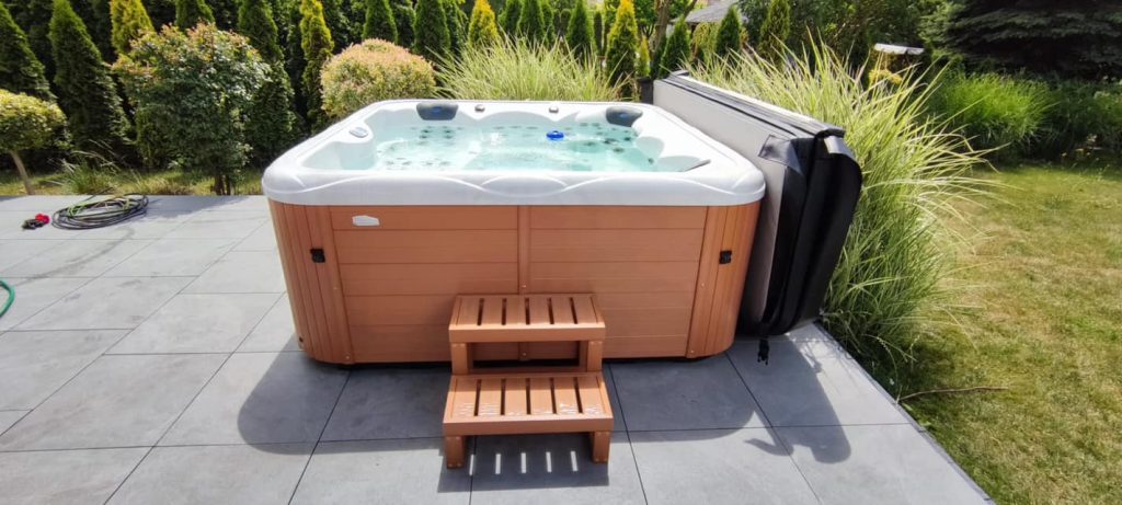 Jak przygotować podłoże i fundament pod wannę SPA ogrodową